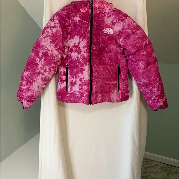 North Face Girls Reversible Black Jacket with Pink inside size M - Picture 4 of 9